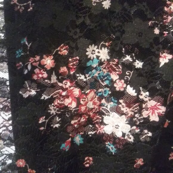 No Boundaries women's size XXL (2XL) 19 black multicolored floral dress - Picture 4 of 15